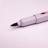 Ecsetfilc - Uchida Marvy Le Plume Alcohol Based Permanent Marker - YELLOW OCHRE