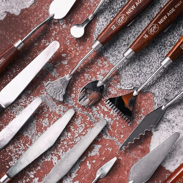 Painting knife with wooden handle - traditional - 063