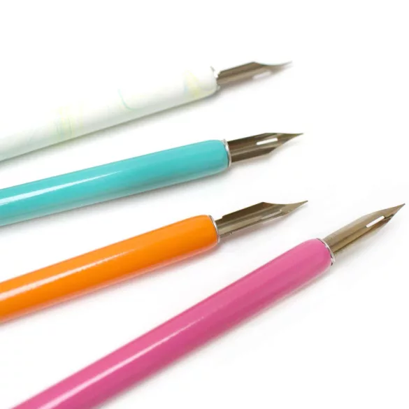 Calligraphy - Manuscript Plastic Nib Holder for normal nib - Speedball Oblique